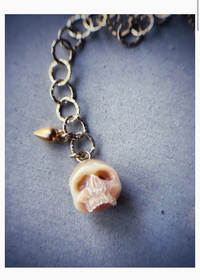 Pearl Skull
