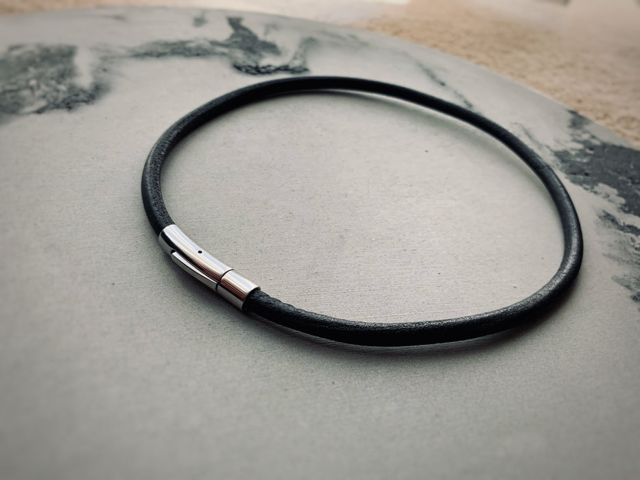 Unisex Leather Cord Collar Necklace