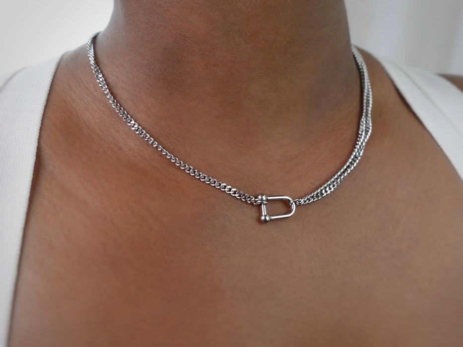 The Horseshoe Pendant Necklace