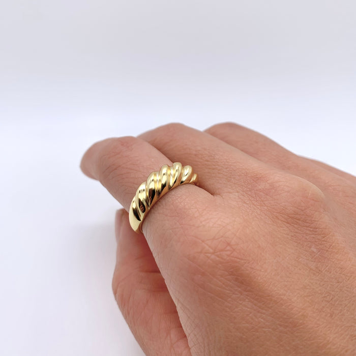 Twisted Arc Ring