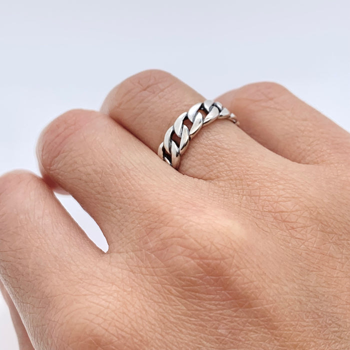 Flat Curb Link Ring