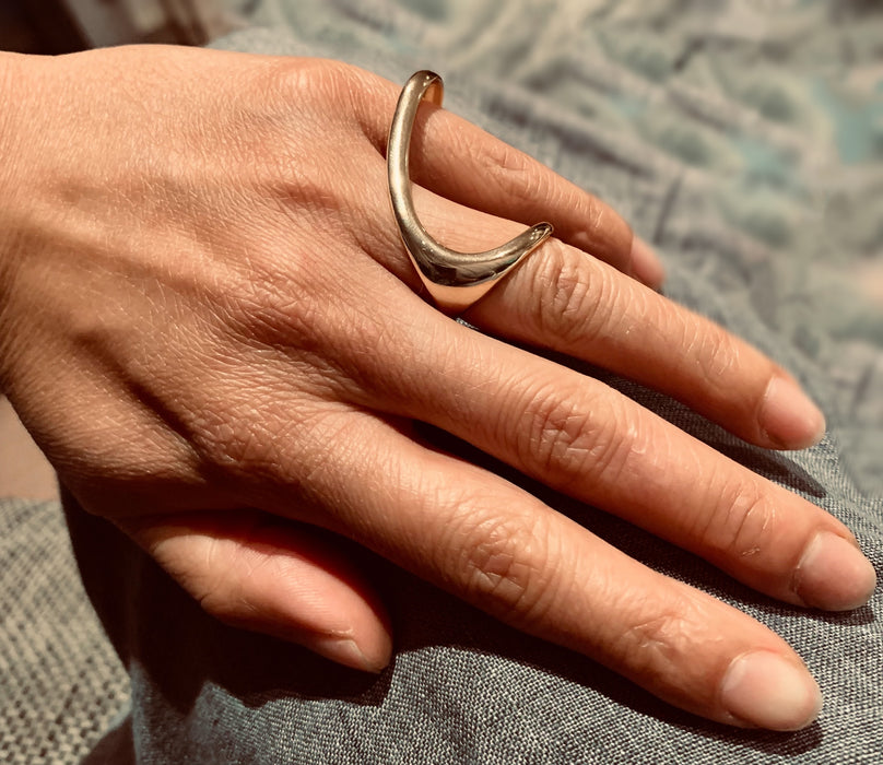 The Fluid Double Finger Ring